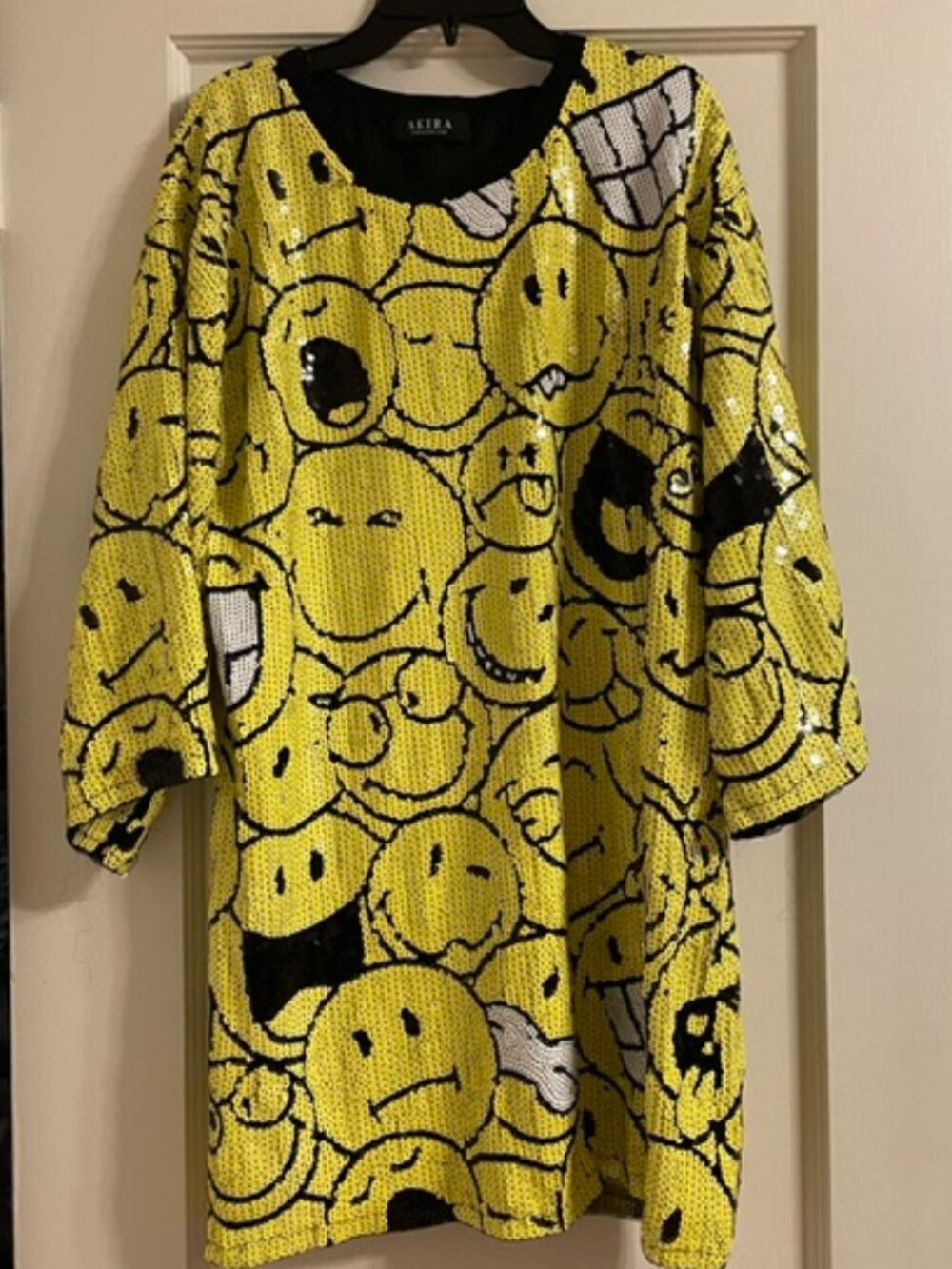 AKIRA Smile for Sparkles Sequined Oversized T-Shirt Top OSFM